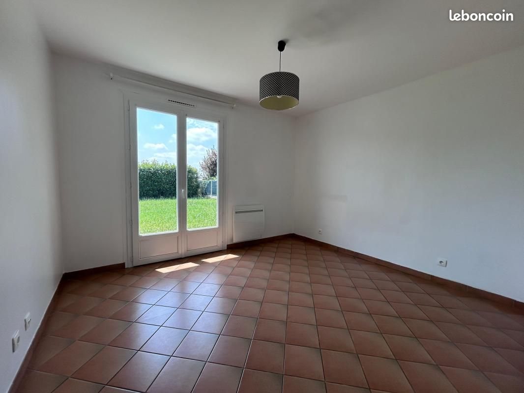 Maison à louer, 76m², Avaray