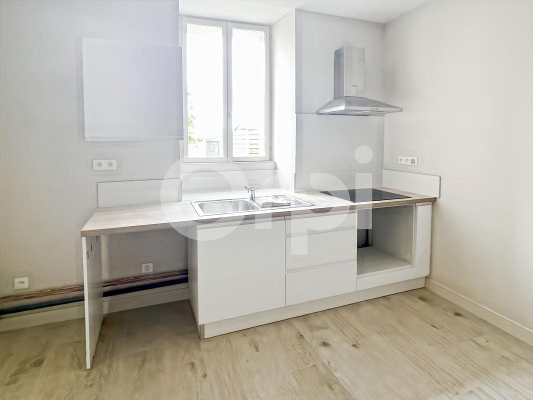 Appartement à louer, 42m², Barbery
