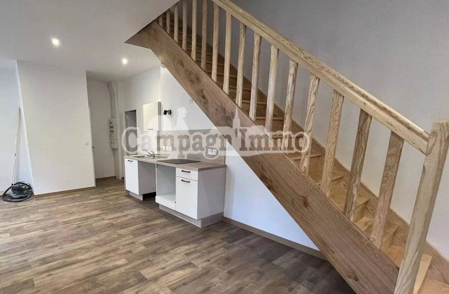 Appartement à louer, 64m², Saint-Forgeux