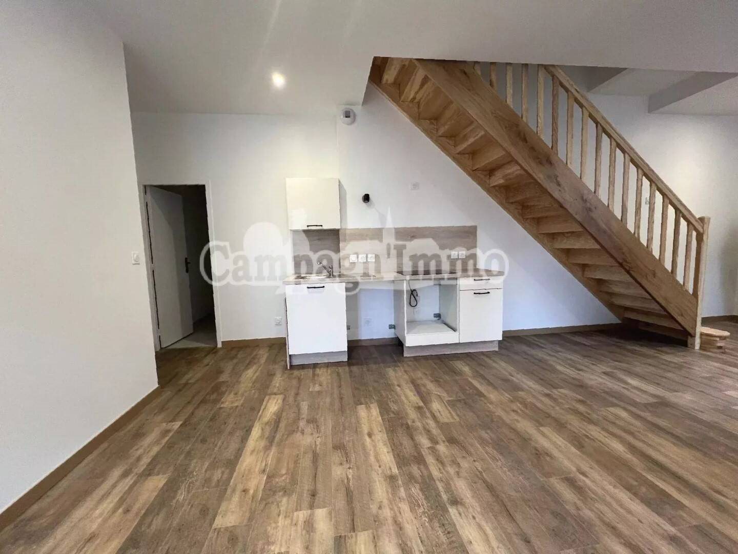 Appartement à louer, 64m², Saint-Forgeux