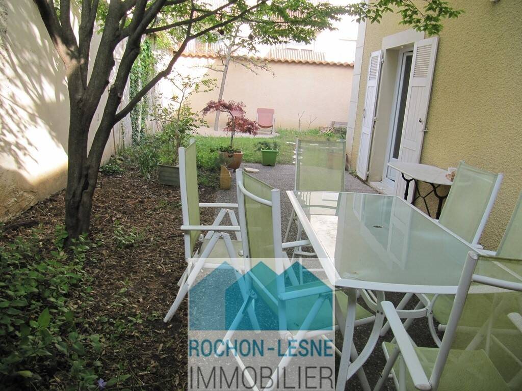 Maison à louer, 106m², Lyon 8ème