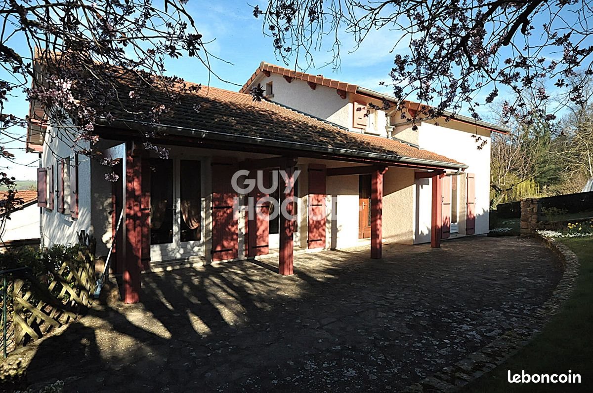 Maison à vendre, 140m², Larajasse