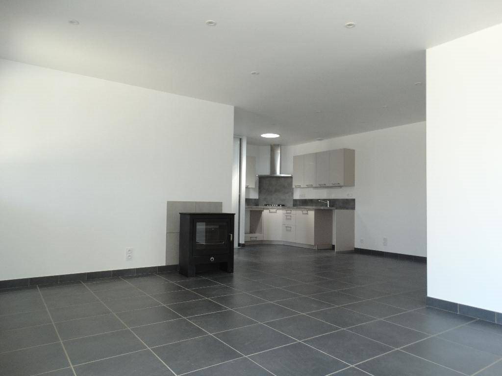 Maison à louer, 73m², Taponas