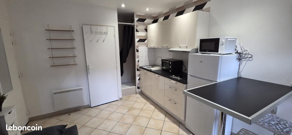 Appartement à louer, 16m², Belleville