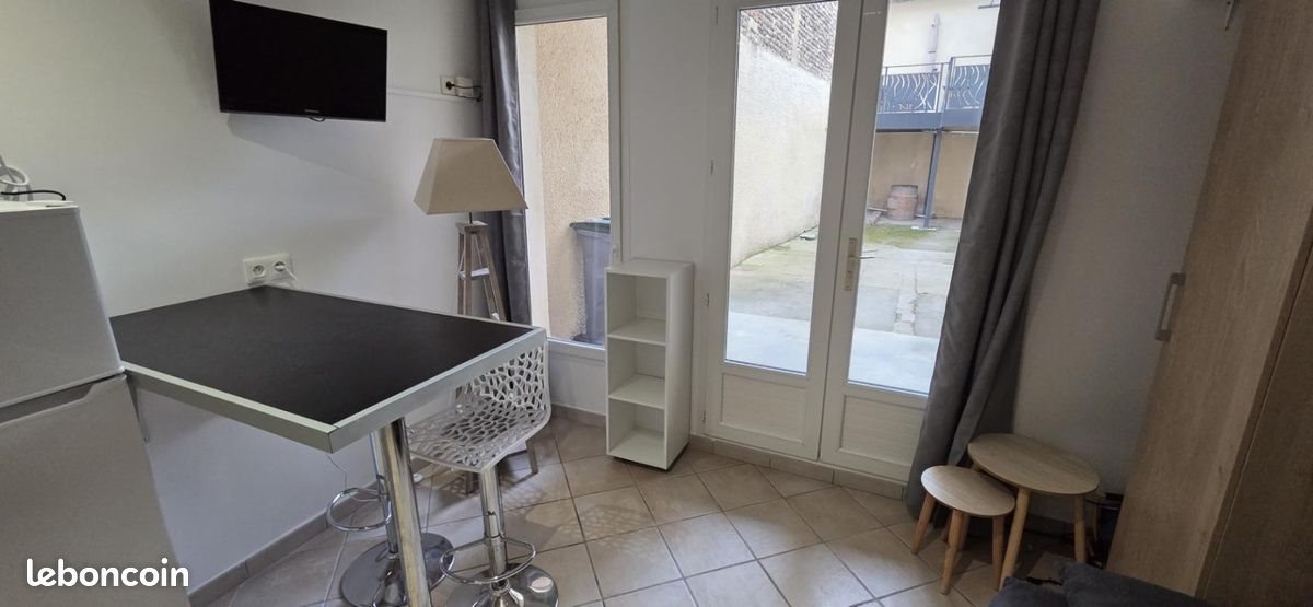 Appartement à louer, 16m², Belleville