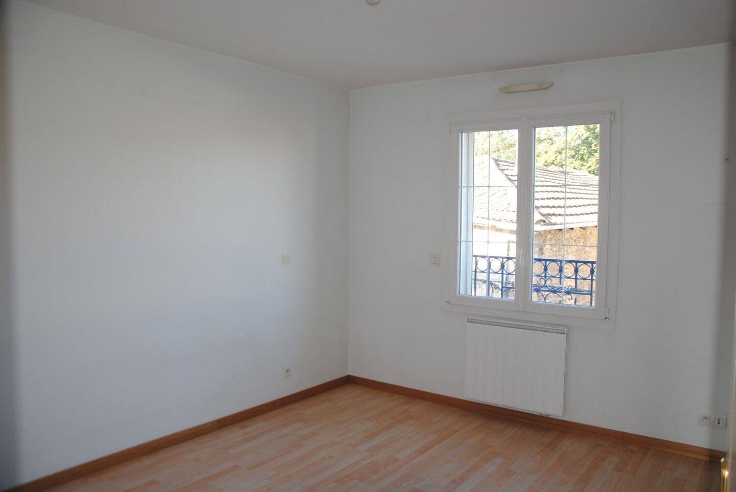 Appartement à louer, 81m², Heyrieux