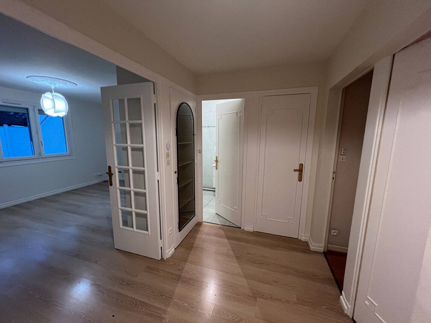 Appartement à louer, 57m², Le Coteau