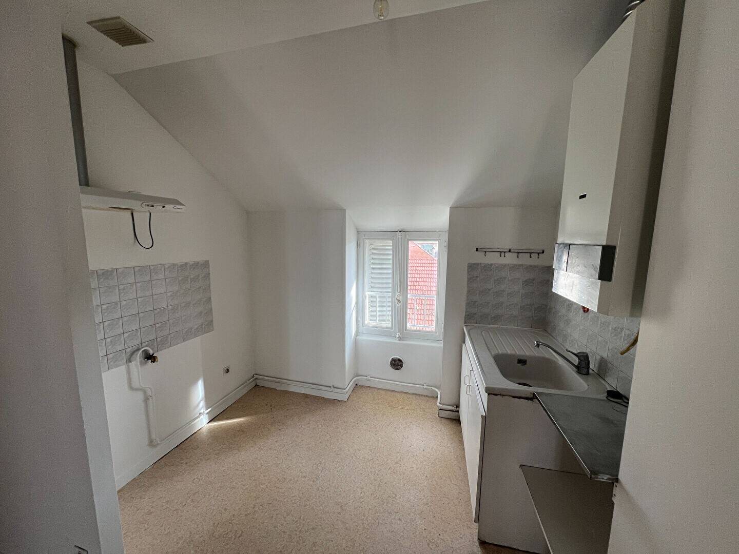 Appartement à louer, 49m², Roanne