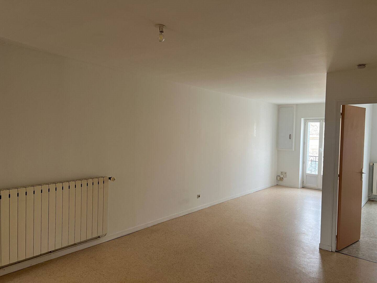 Appartement à louer, 49m², Roanne