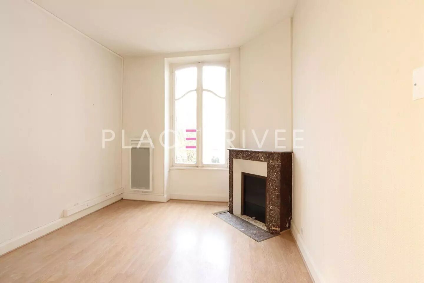 Appartement à louer, 40m², Saint-Max