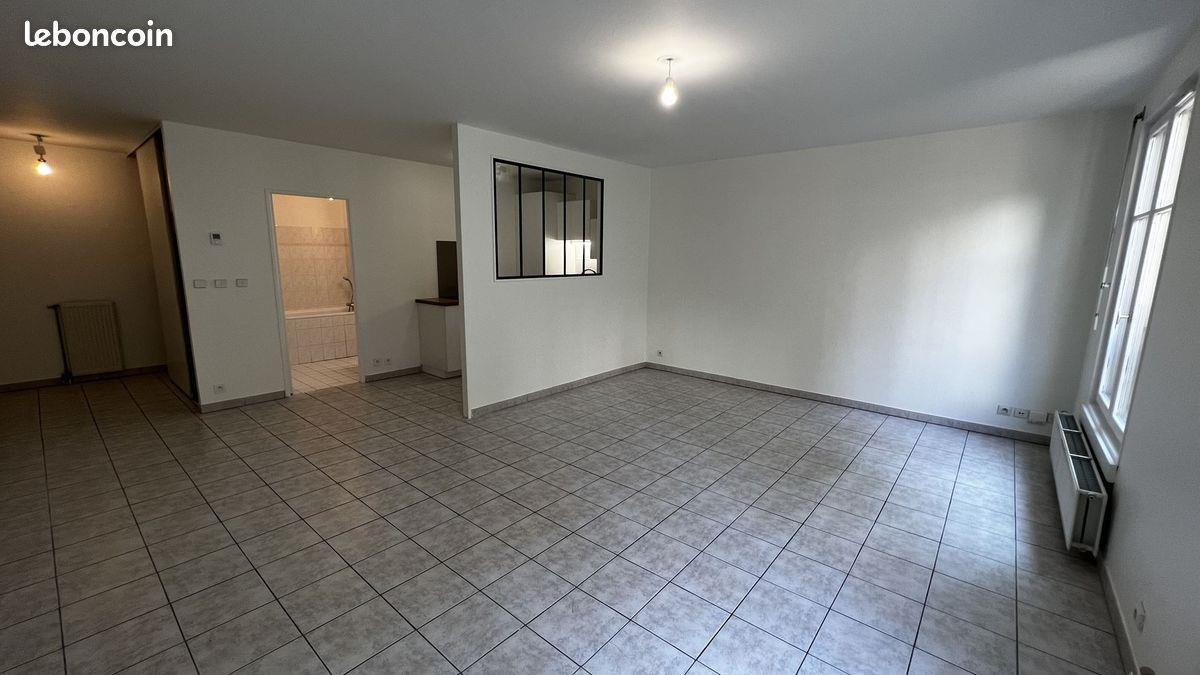 Appartement à louer, 46m², Lyon 4ème