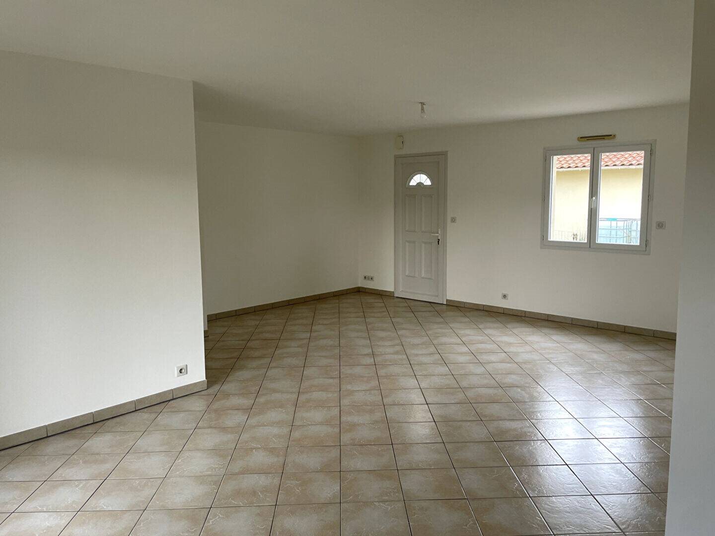 Maison à louer, 74m², Saint-Philbert-de-Grand-Lieu