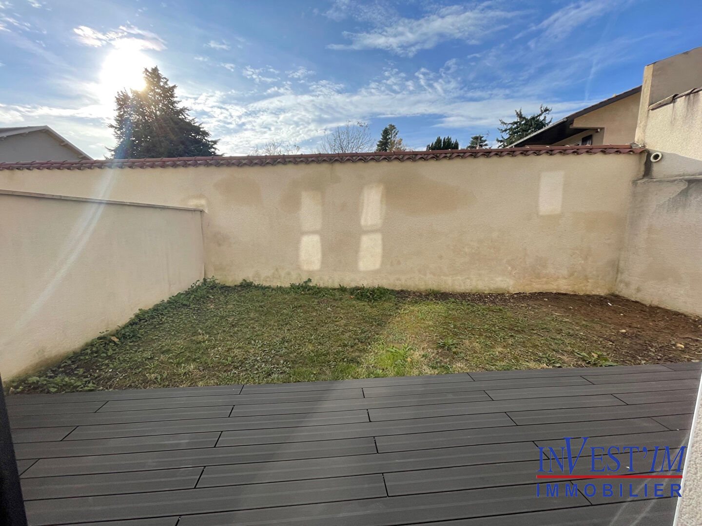 Maison à louer, 952m², Saint-Genis-Laval