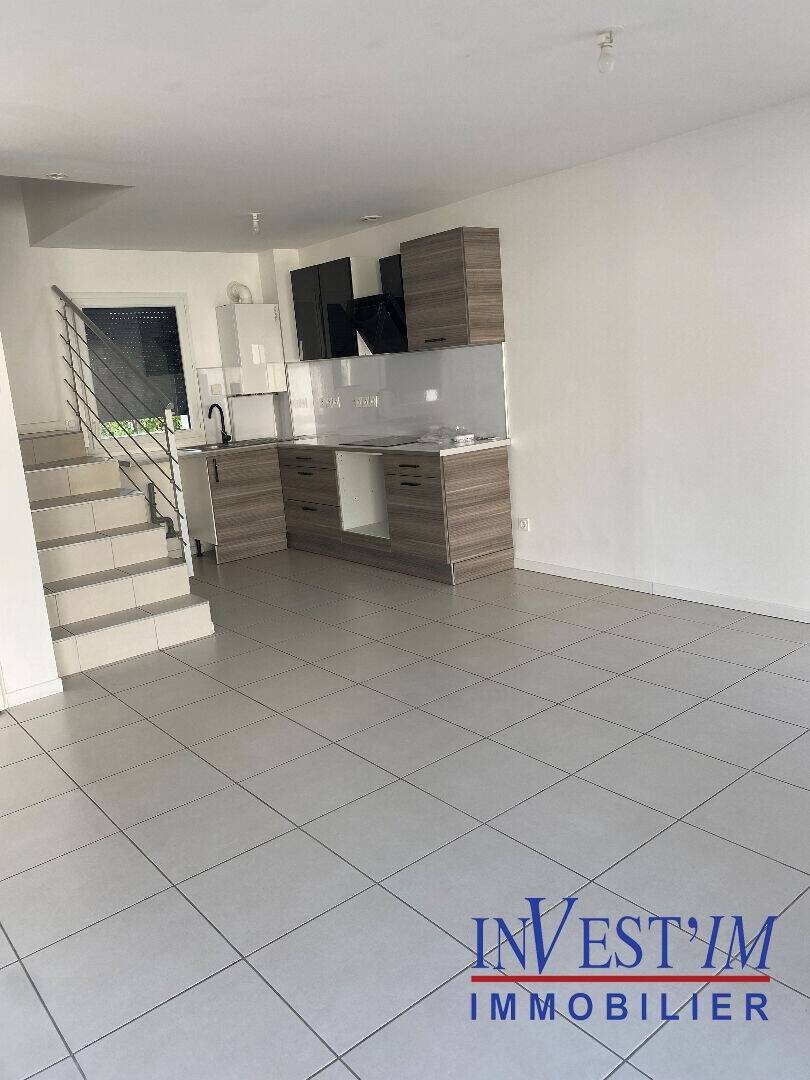 Maison à louer, 88m², Saint-Genis-Laval