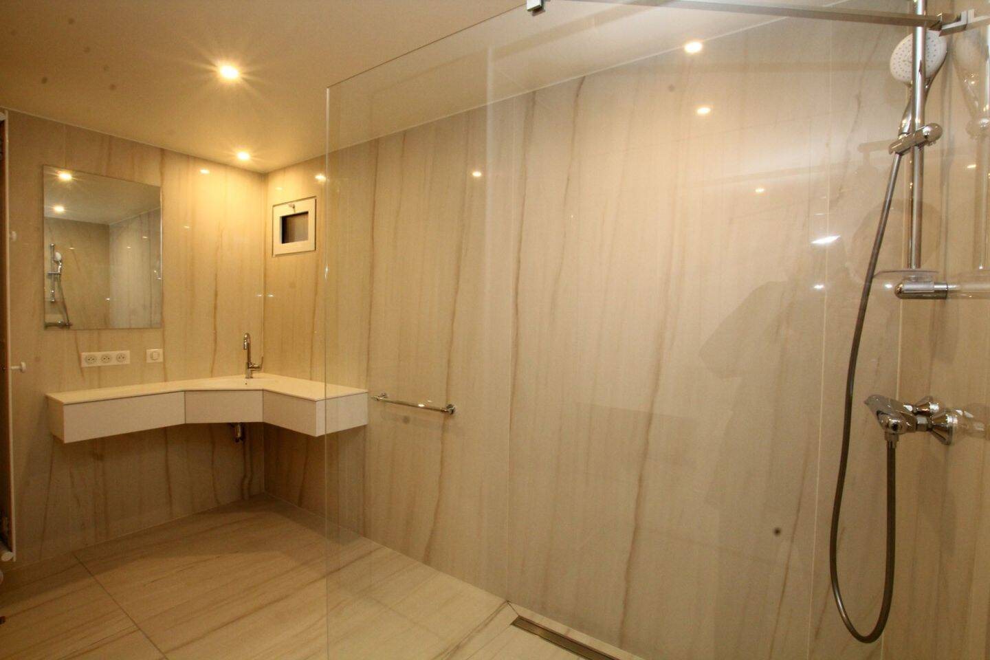 Appartement à louer, 45m², Paris 14ème