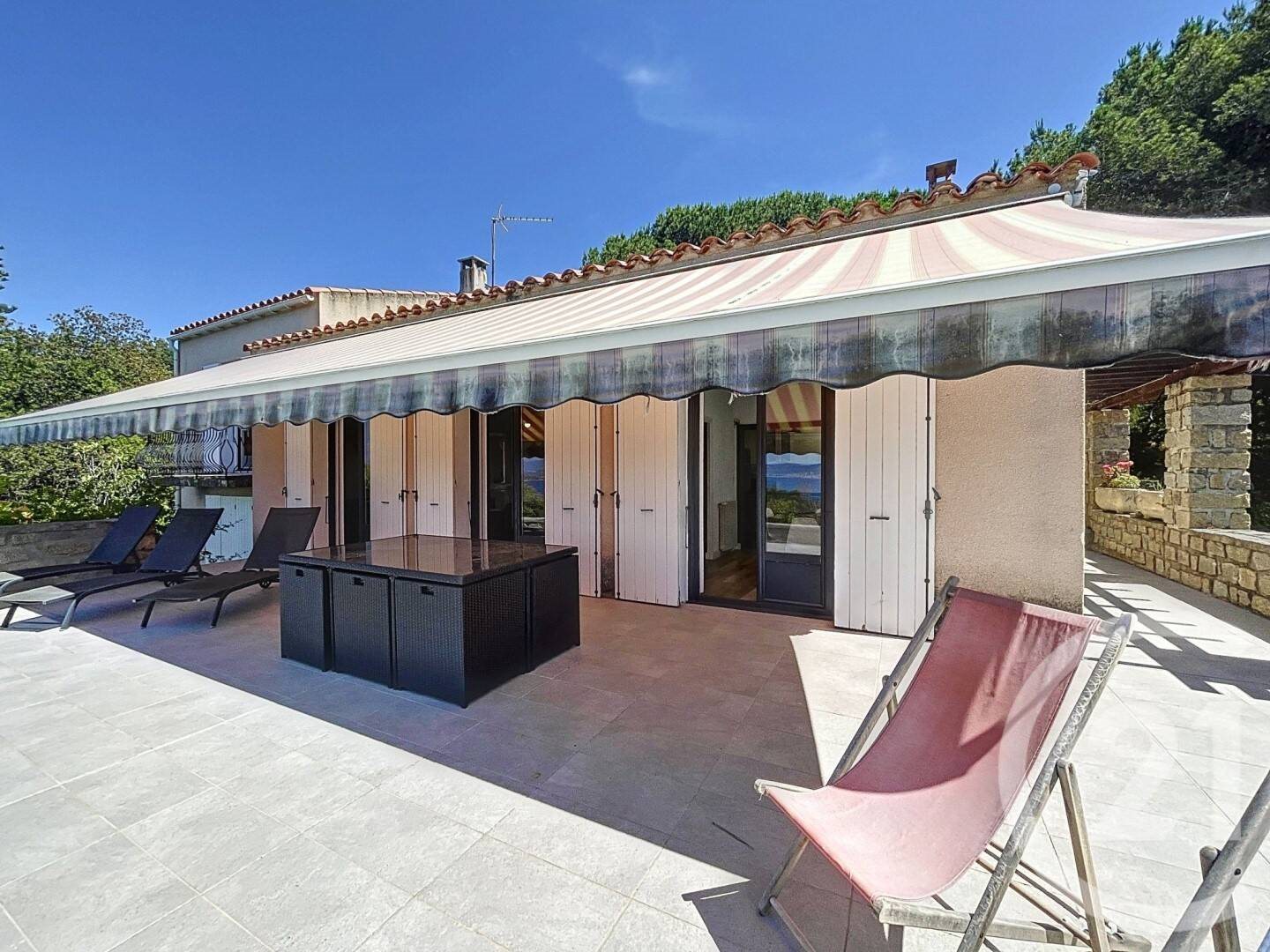 Maison à louer, 135m², Pietrosella