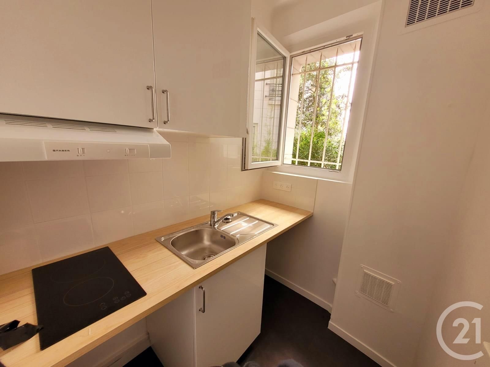Appartement à louer, 20m², Paris 18ème