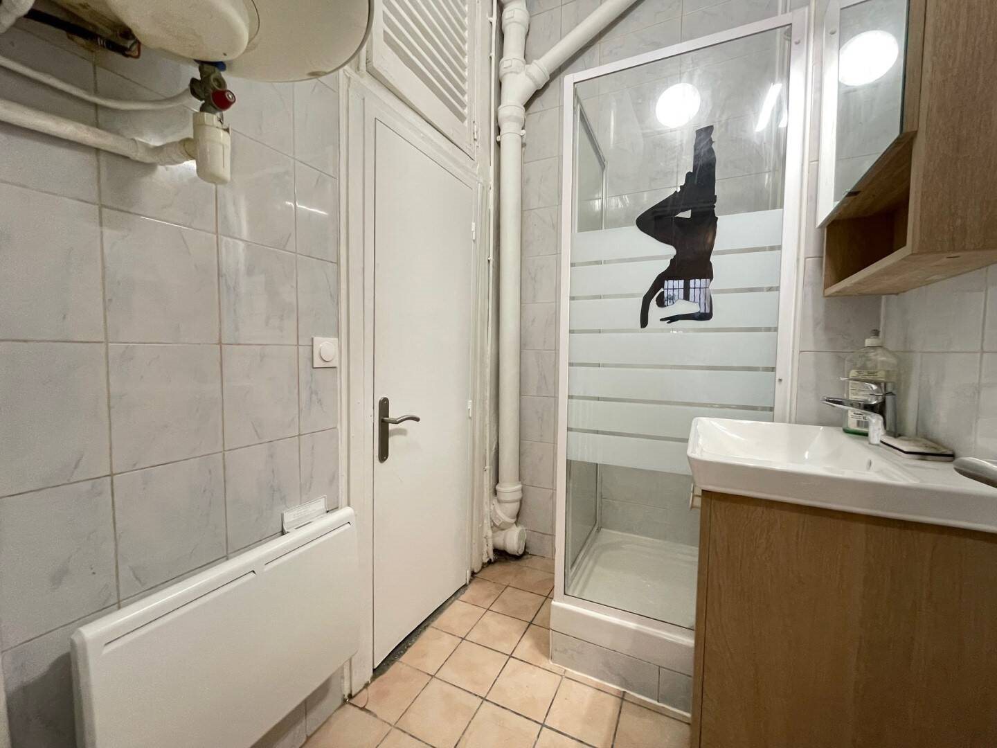 Appartement à louer, 33m², Paris 18ème