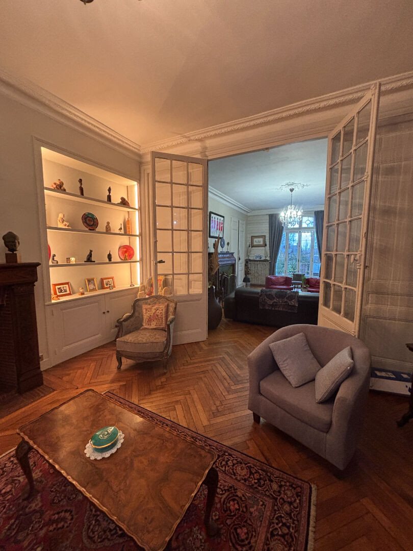 Maison à vendre, 380m², Mont-Saint-Aignan