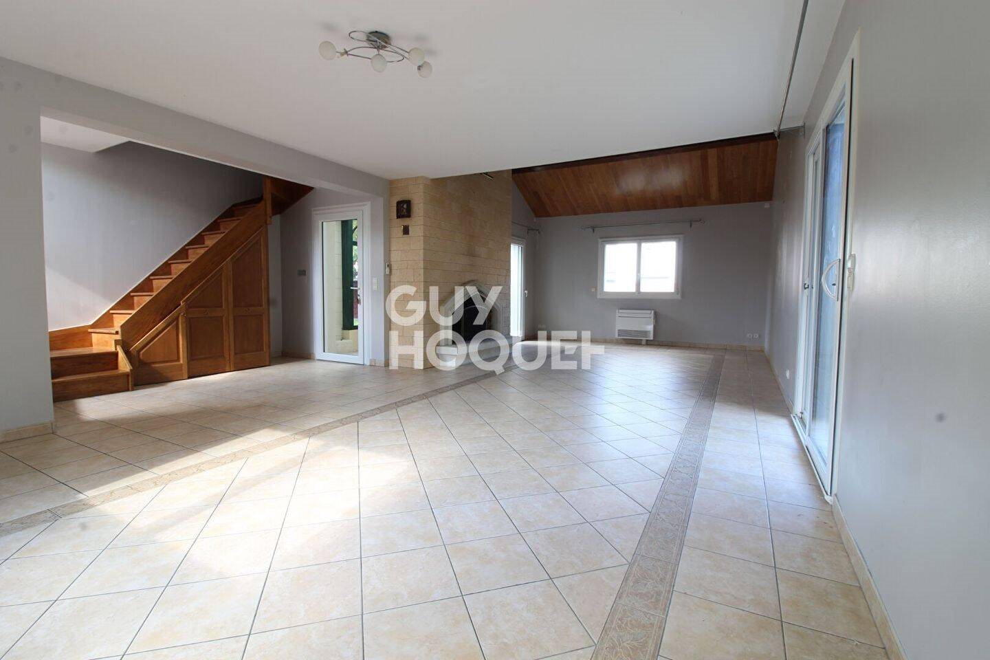 Maison à louer, 175m², Verneuil-l'Etang