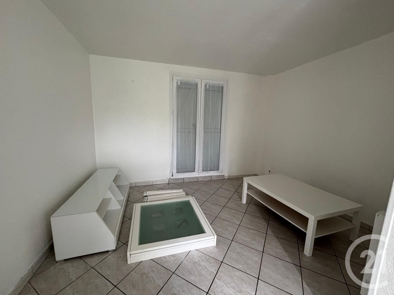 Appartement à louer, 32m², Saint-Mesmes