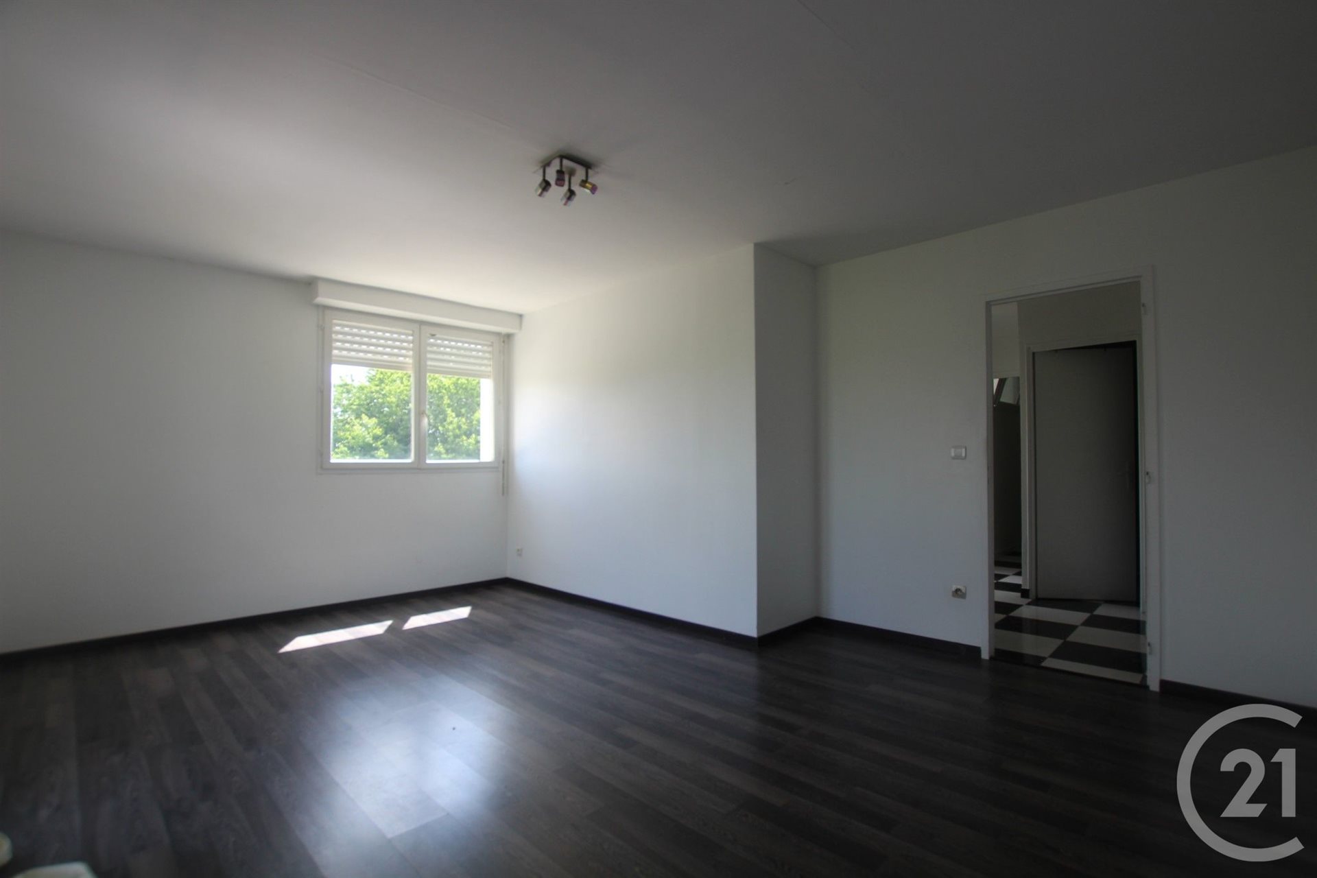 Appartement à louer, 58m², Trilbardou