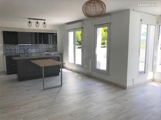 Appartement à louer, 79m², Le Pecq