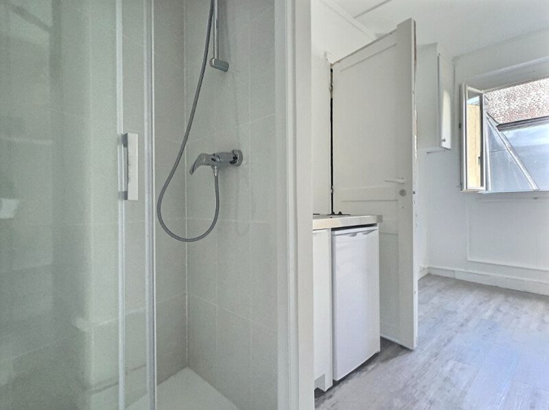 Appartement à louer, 8m², Paris 16ème