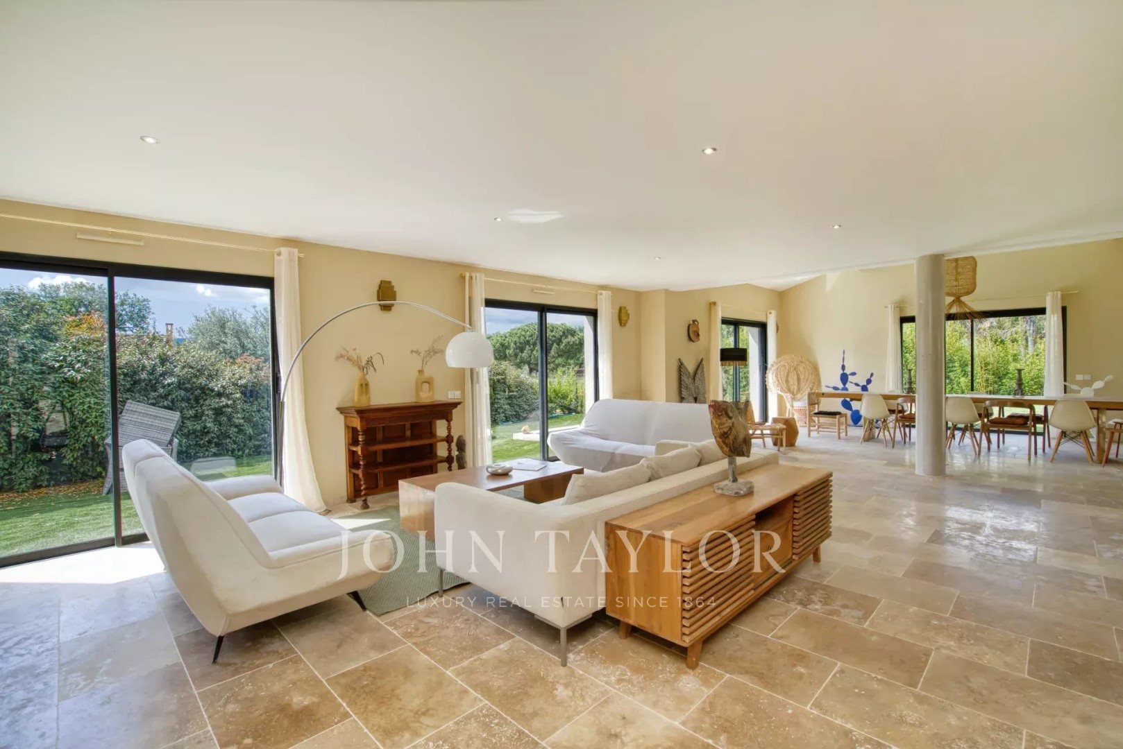 Maison à louer, 300m², Grimaud