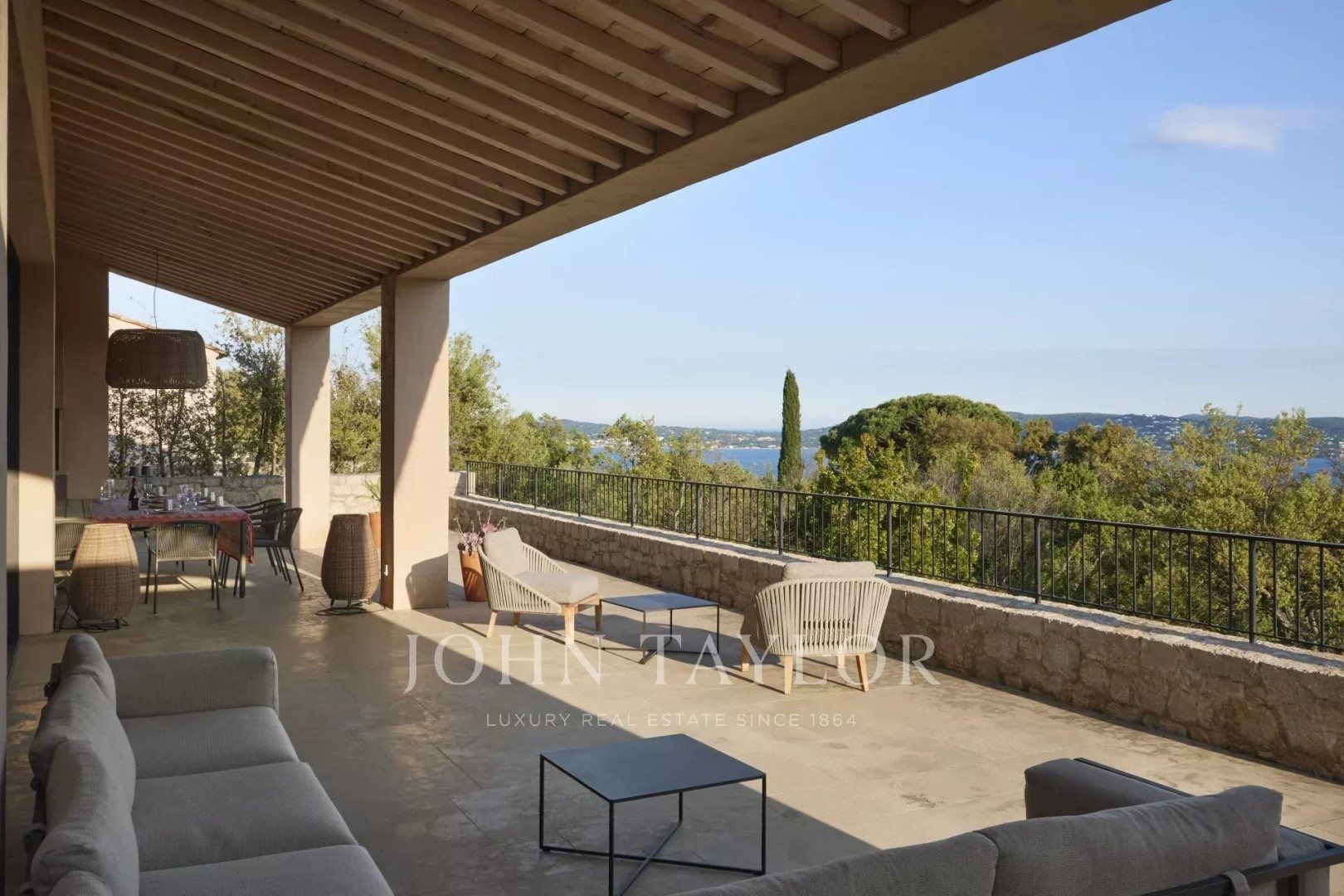 Maison à louer, 1000m², Grimaud