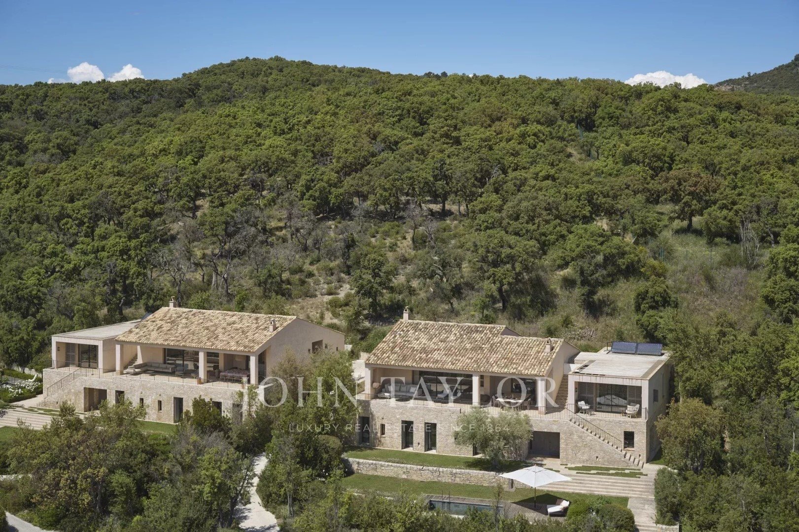 Maison à louer, 700m², Grimaud