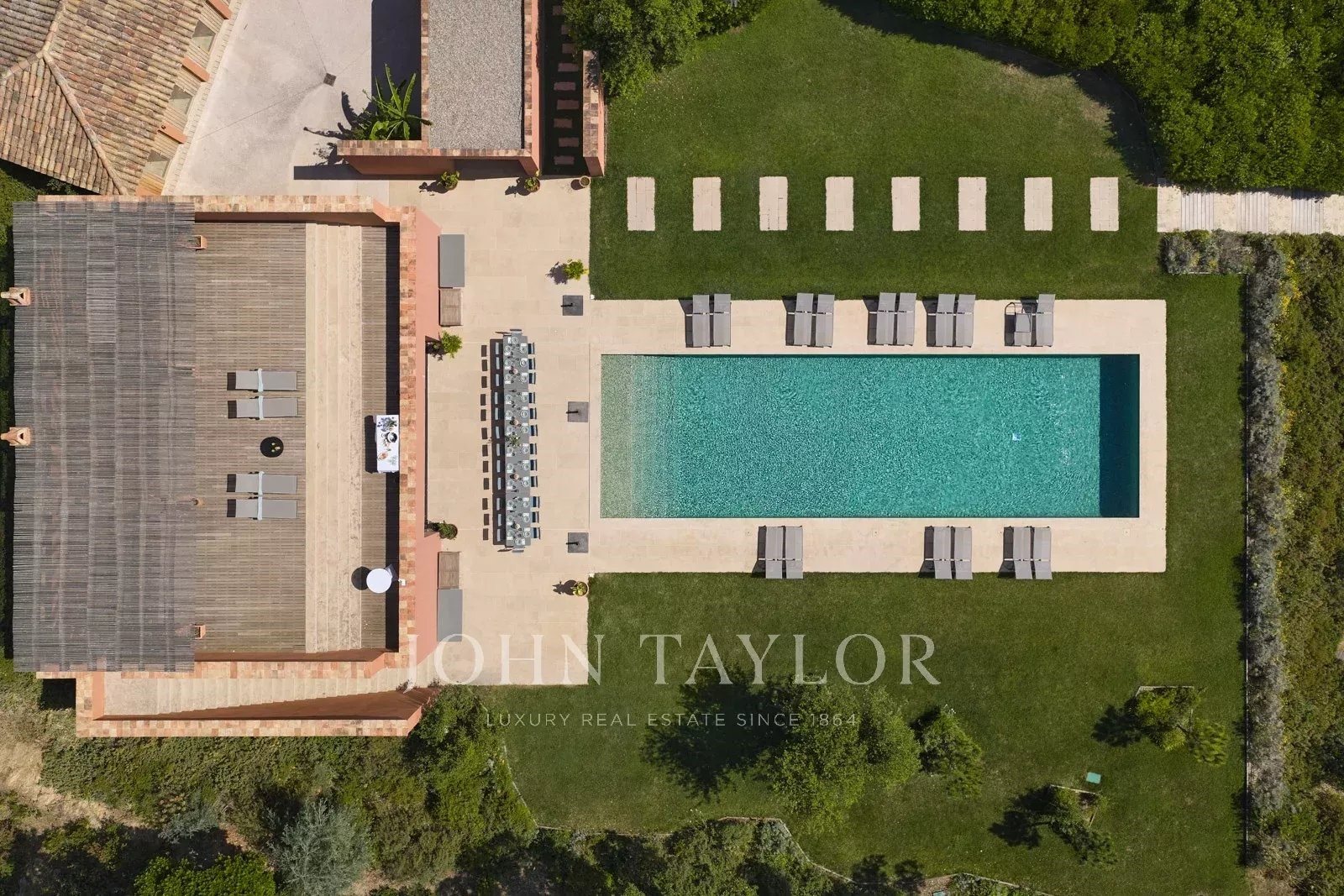 Maison à louer, 700m², Grimaud