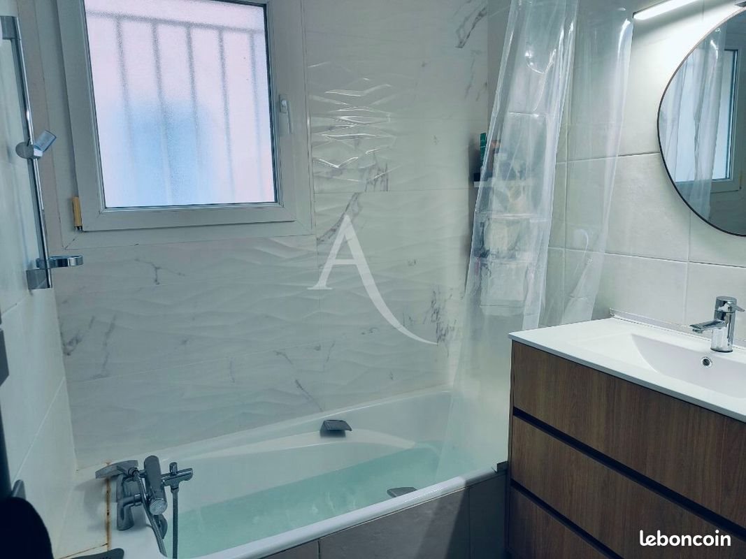 Appartement à louer, 103m², La Crau