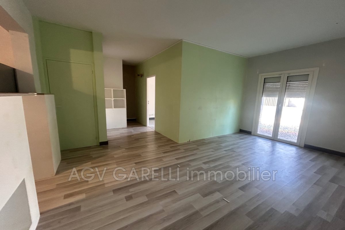 Maison à louer, 83m², Hyères