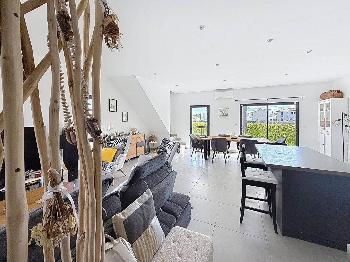 Maison à louer, 110m², Bellegarde