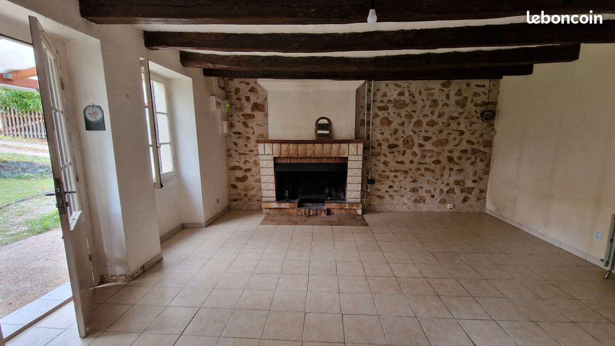 Maison à louer, 95m², Coussay-les-Bois