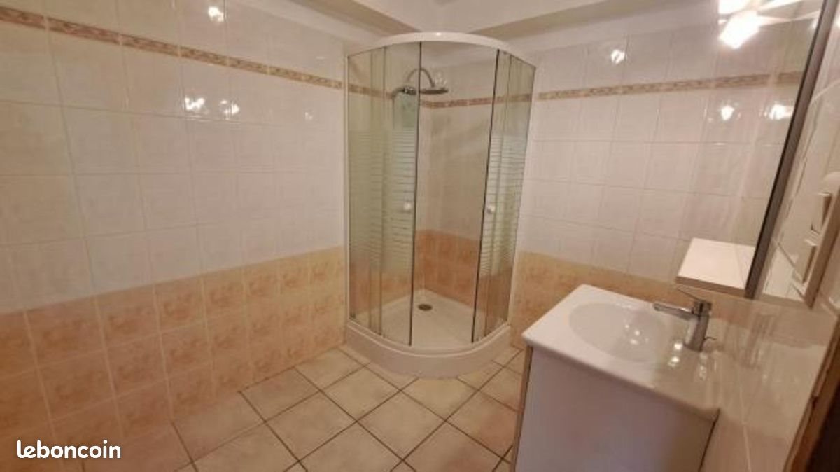 Appartement à louer, 80m², Fontaine