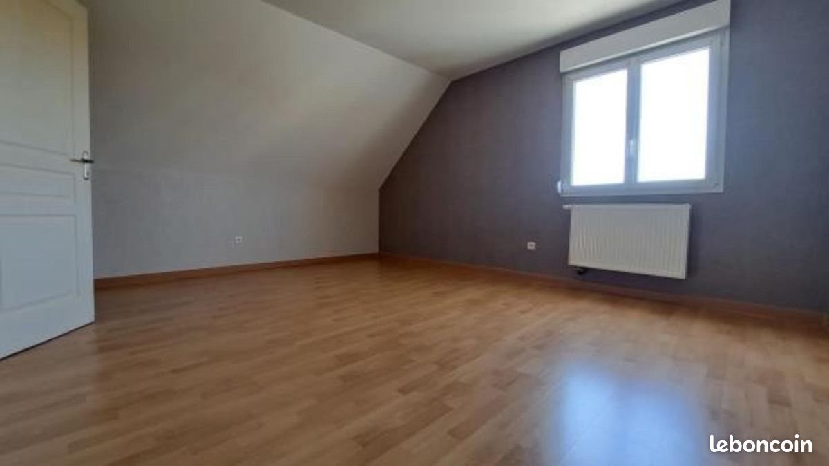 Appartement à louer, 80m², Fontaine