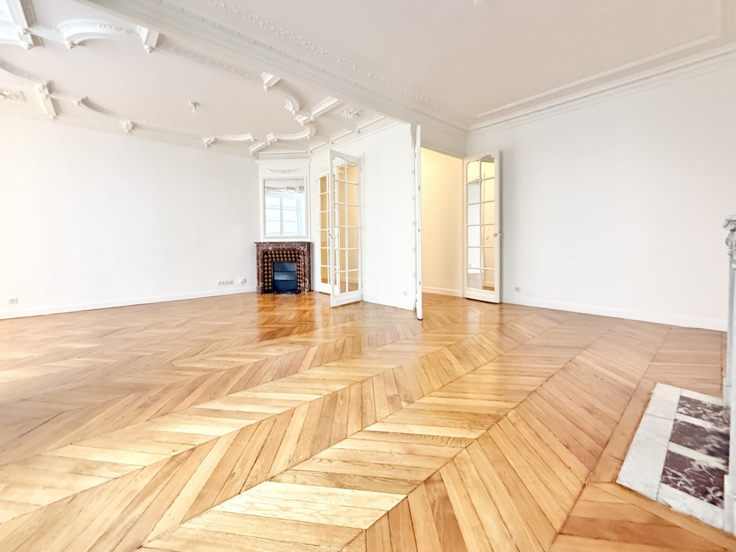 Appartement à louer, 97m², Paris 8ème