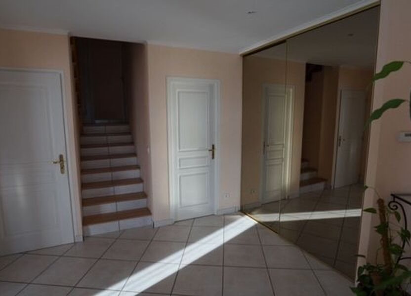 Maison à louer, 168m², Péron