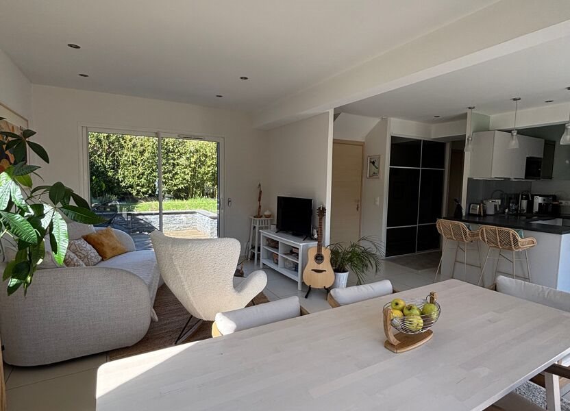 Maison à louer, 91m², Gex