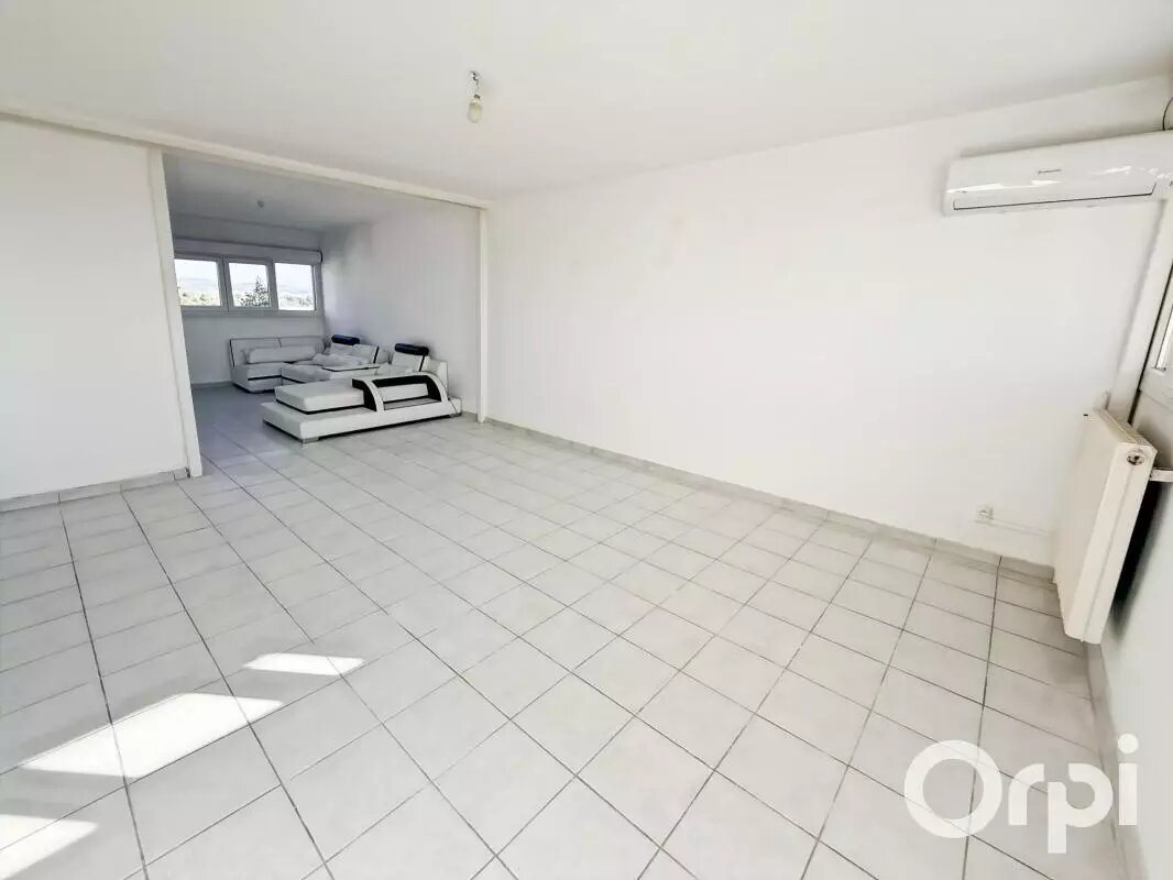 Appartement à louer, 71m², Pierrelatte