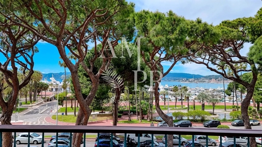 Cannes Pointe Croisette - Appartement d'angle 4 pièces de 103m2 - Vue Mer