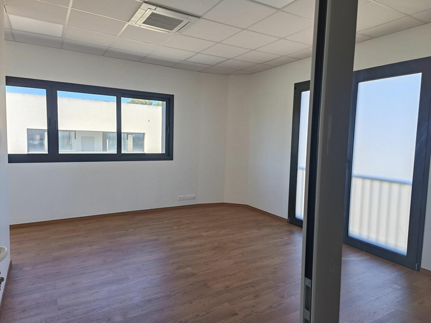 Maison à louer, 107m², La Fare-les-Oliviers