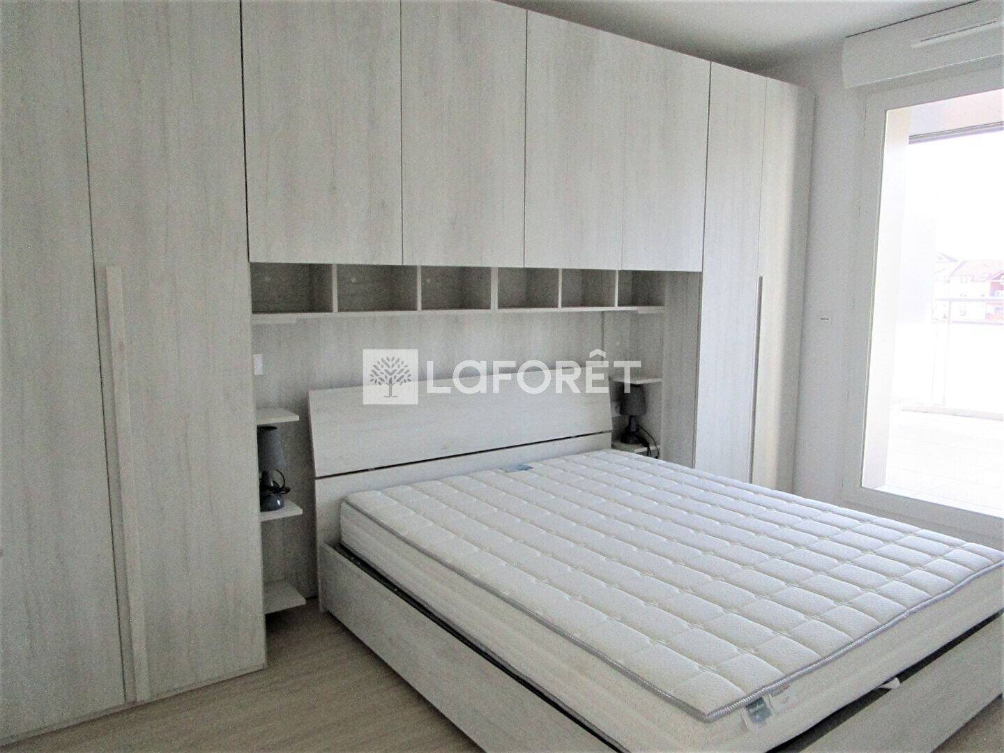 Appartement à louer, 41m², Saint-Genis-Pouilly