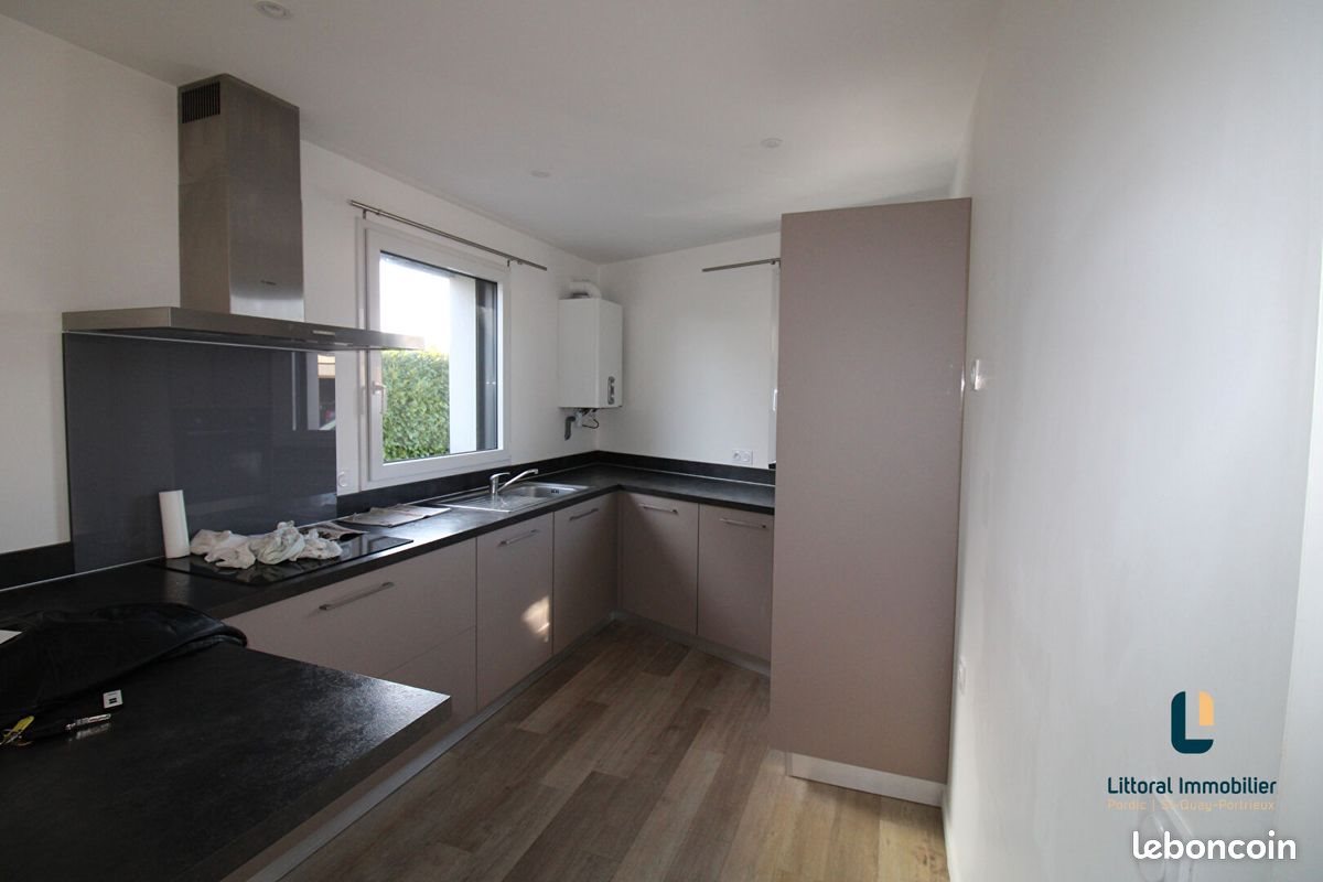 Appartement à louer, 80m², Langueux