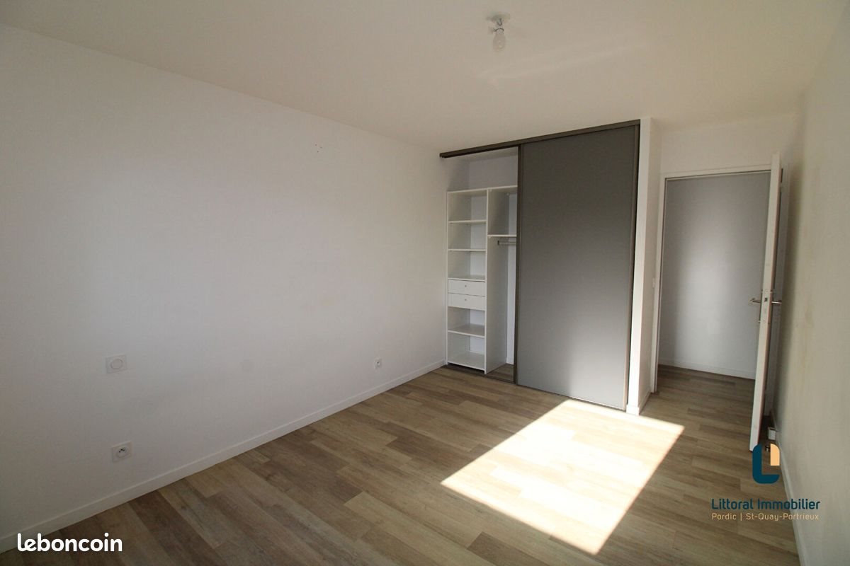 Appartement à louer, 80m², Langueux