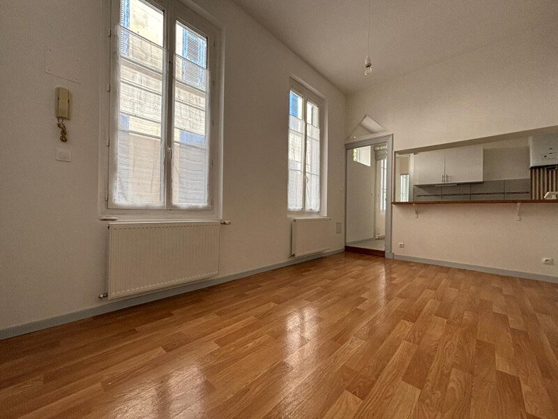 Appartement à louer, 34m², Rochefort