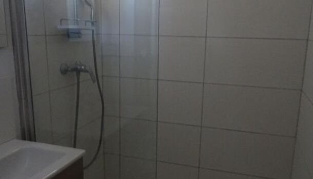 Appartement à louer, 54m², Saint-Zacharie