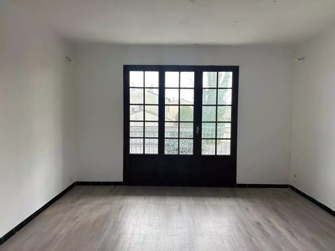Maison à louer, 146m², Manduel